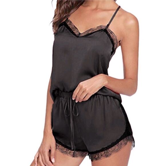 SEXY CAMI & TAP SHORTS - Silky Black Lingerie Set w/ Eyelash Lace. Size S. NEW. - Picture 1 of 3